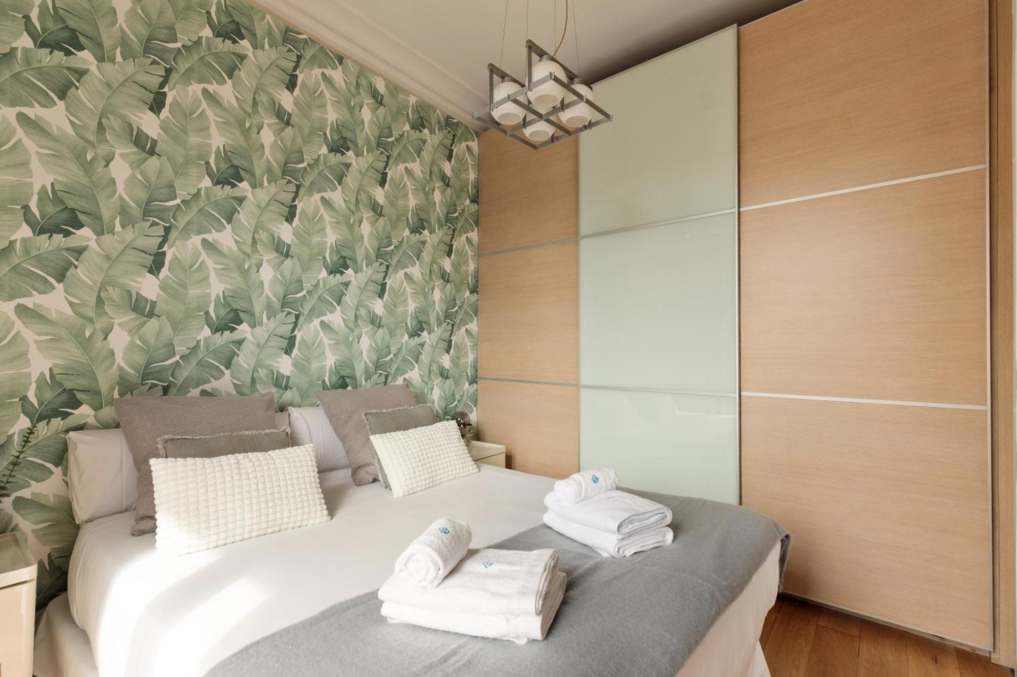 Enjoy Apartments Donna Barcelona Exterior photo
